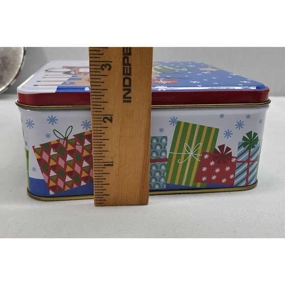 Small Christmas Tins Candy Cookies Goodies EMPTY with Lids Lot of 2 - Picture 9 of 11